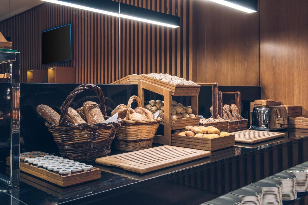 อิเบโรสตาร์ ซีเล็คชัน ลิสบัว Hotel ลิสบอน ภายนอก รูปภาพ Bread station