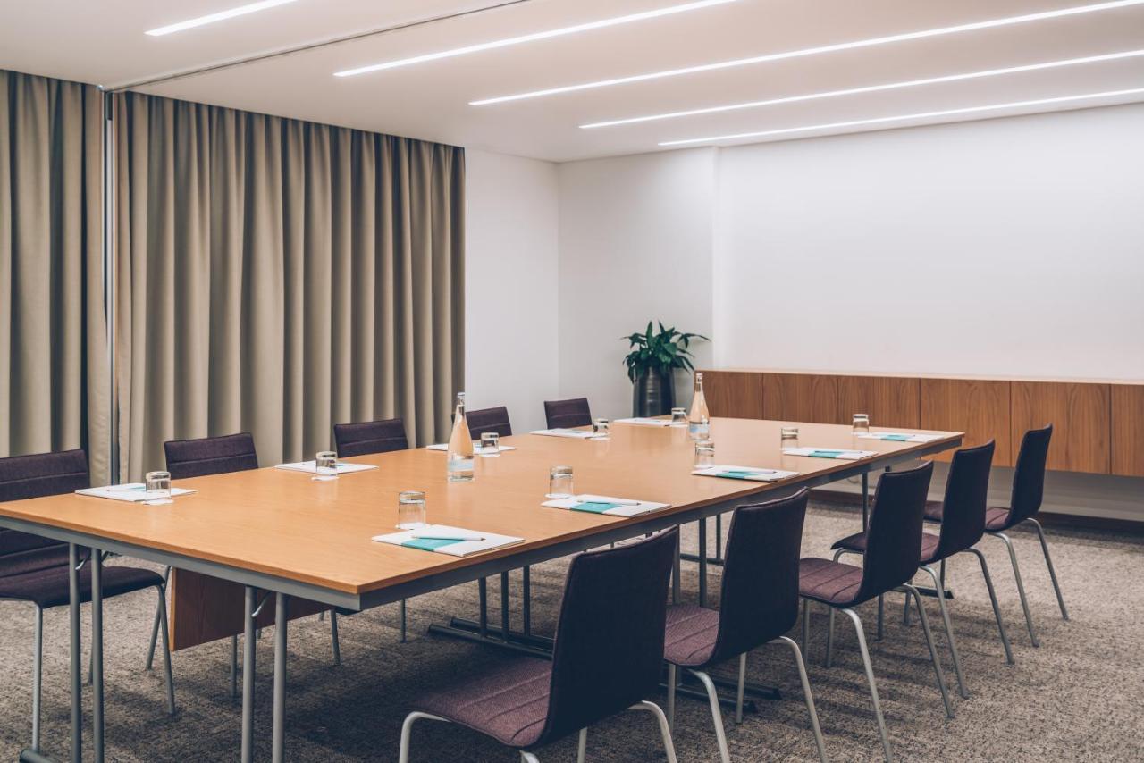 อิเบโรสตาร์ ซีเล็คชัน ลิสบัว Hotel ลิสบอน ภายนอก รูปภาพ Meeting room