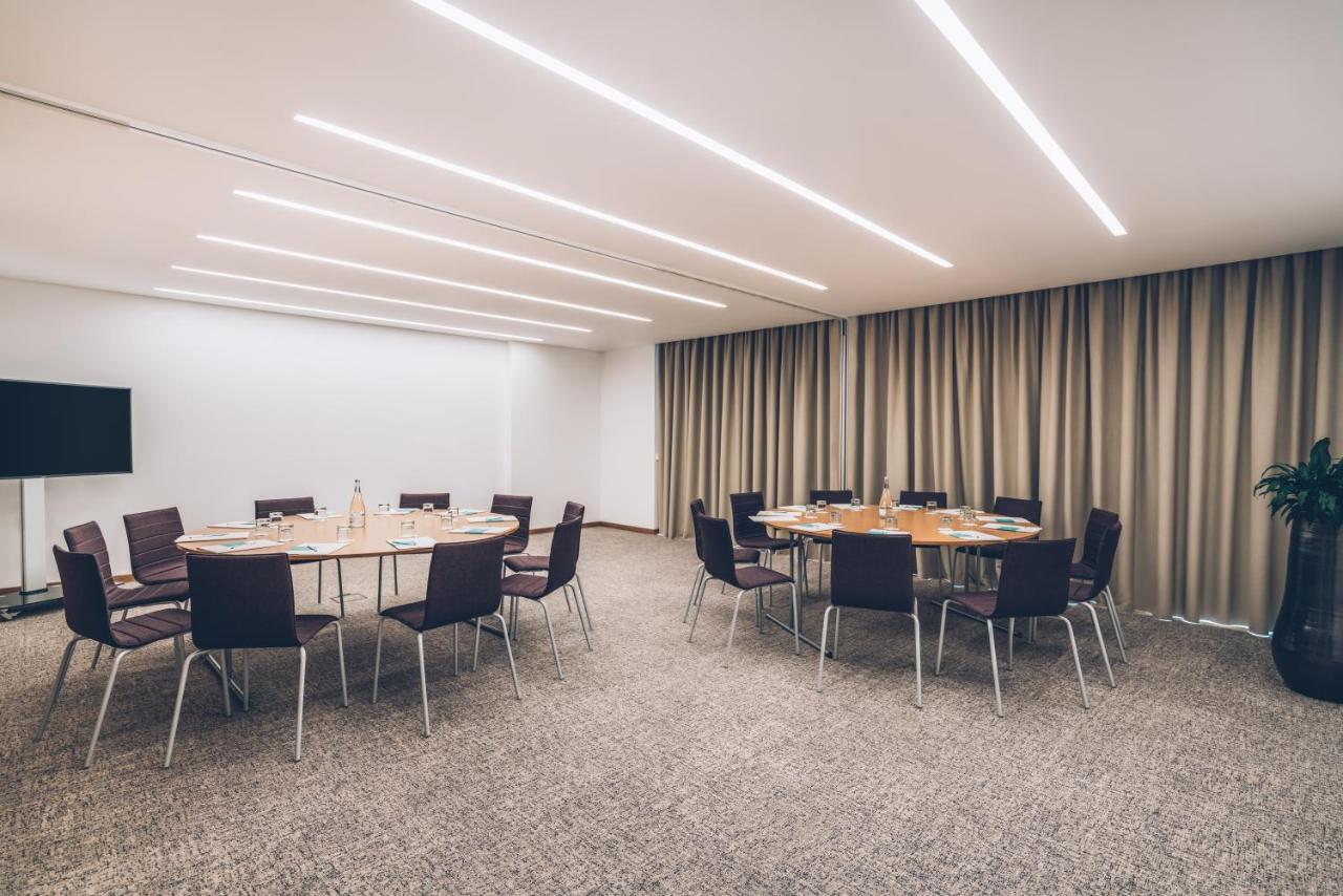 อิเบโรสตาร์ ซีเล็คชัน ลิสบัว Hotel ลิสบอน ภายนอก รูปภาพ Meeting room
